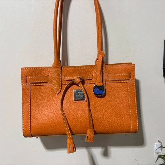 New!❤️Dooney & Bourke Ginger Mini Tassel Tote - Picture 1 of 6